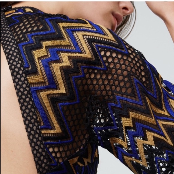 Selena Lace Choker Dress - Picture 2 of 5